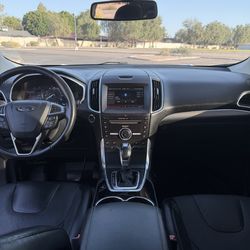 Ford Edge  Titanium 2015 turbo, 4 cilindros  155000 millas, perfecto estado ,