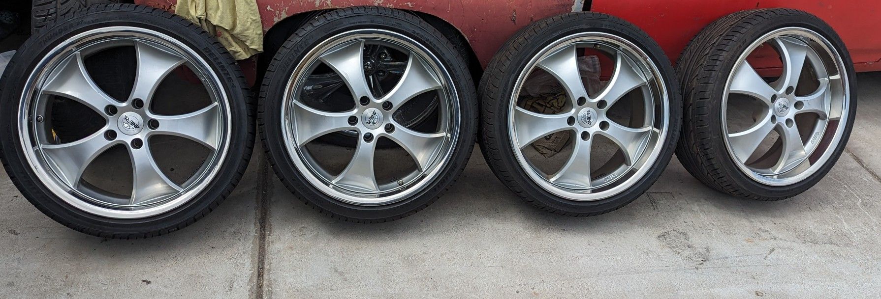 19" Antera 343 Wheel Set With 19 Inch Tires On Rims
