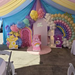 CANOPY WITH DRAPPING AND BALLOONS DECORATIONS