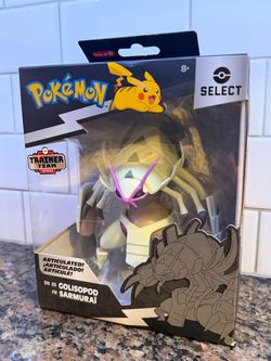 Brand new Golisopod pokemon articulated trainer team select figure
