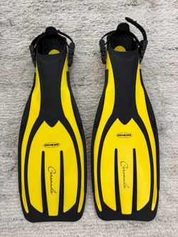 New - Genesis Coronado Fins - Size L/XL