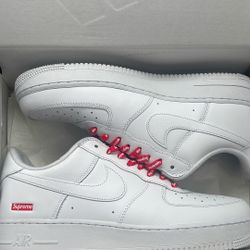 White Nike x Supreme Air Force 1s