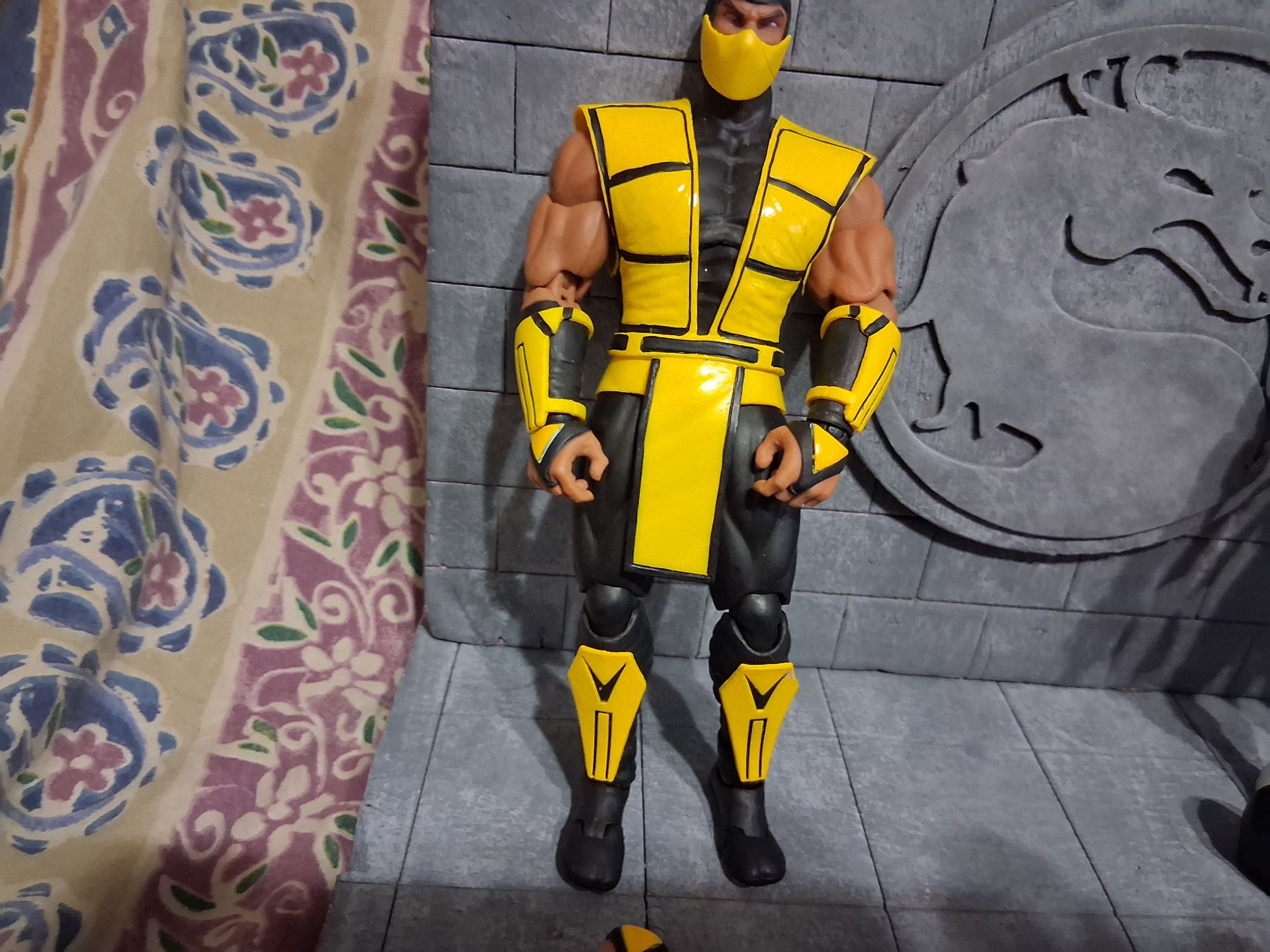 Storm collectibles mortal kombat scorpion