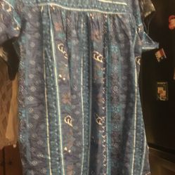 One House Dress With Two Pocket Color Blue With Flower Size Large Too Small Beautiful  Use As   A House Dress Or As A Robe
