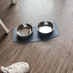Pet Grip Food Bowls