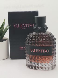 Valentino 

Uomo Born in Roma Coral Fantasy Eau de Toilette

3.4 fl  (DAMAGED BOX)⭐️