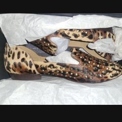 Womens kenneth cole shoes leopard Print w Studs & calf hair size 8 brand new