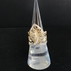 Ladies Ring Yellow Gold Size 7