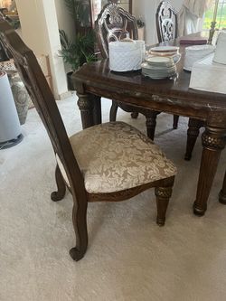 Dinning table
