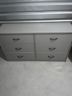 Dresser  (TV Stand)