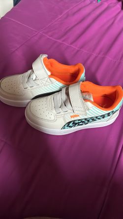 Kids size 10 shoes