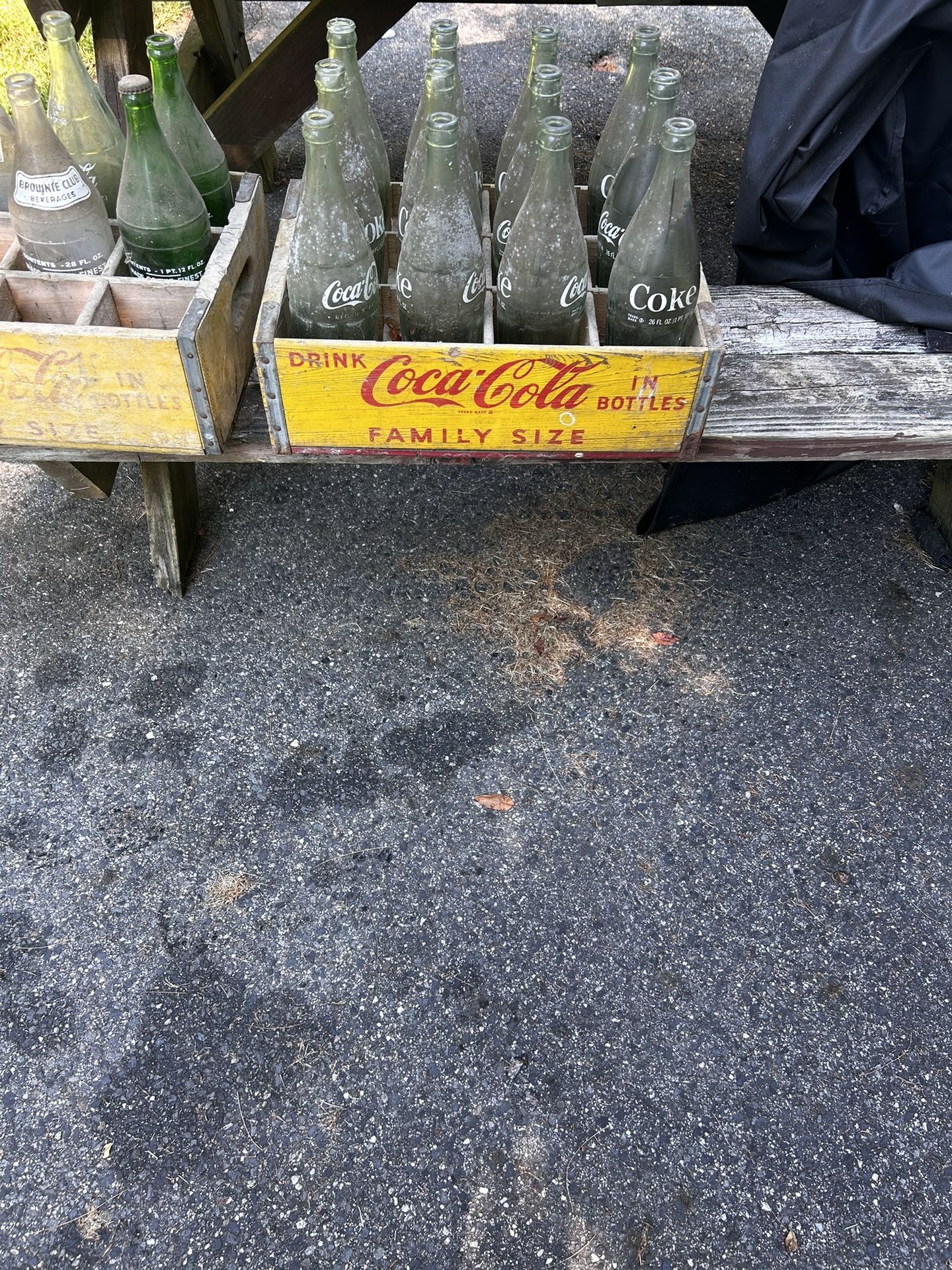 Vintage 1960’s Coke Cola Yellow Family Size Crates(12 Bottles)
