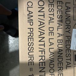 GE Pedestal Blue GFP1528PNRS