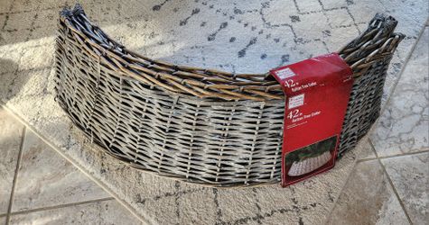 NEW CHRISTMAS TREE COLLAR