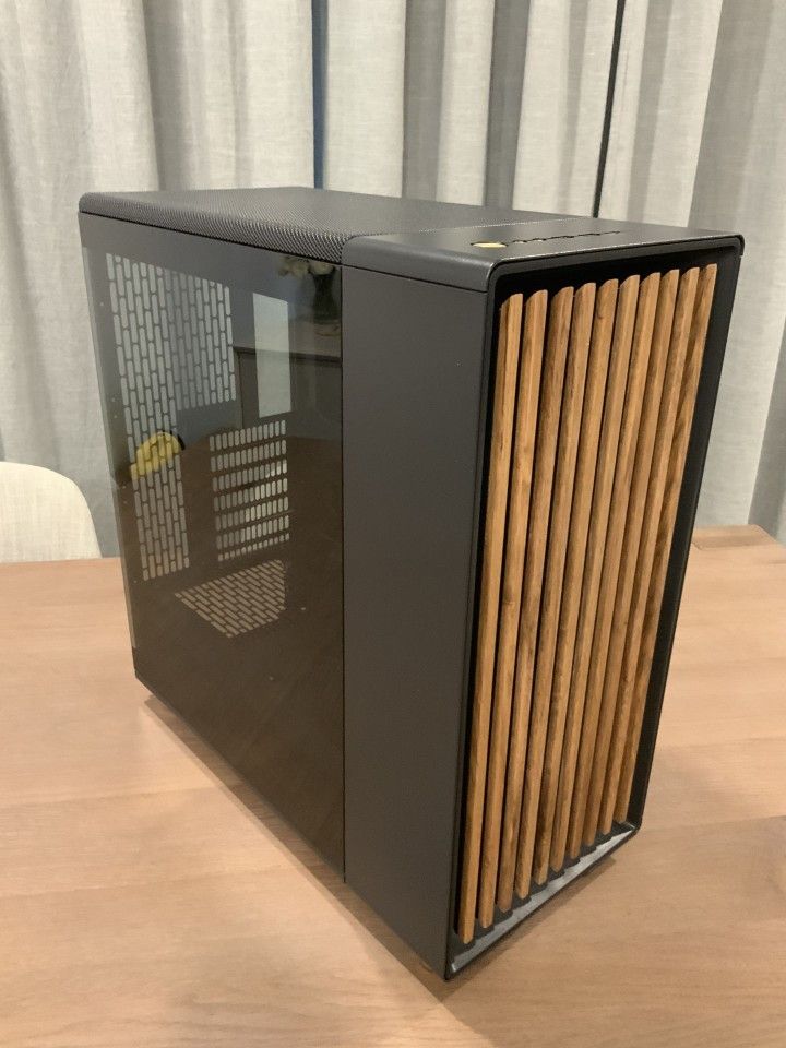 Fractal Design North PC Enclosure