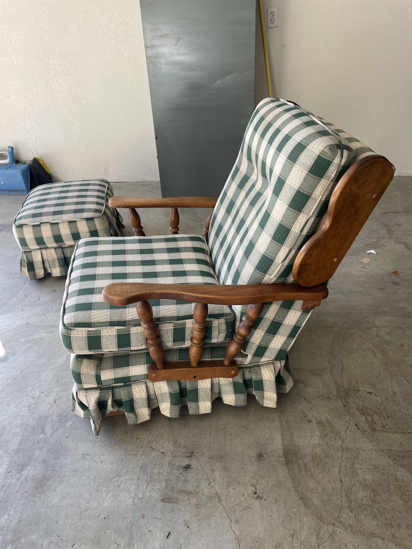 Granny Core Green Gingham Rocking Chair W Ottoman