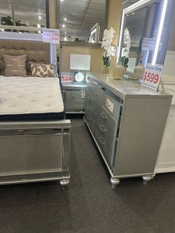 Brand New Silver King Bedroom set