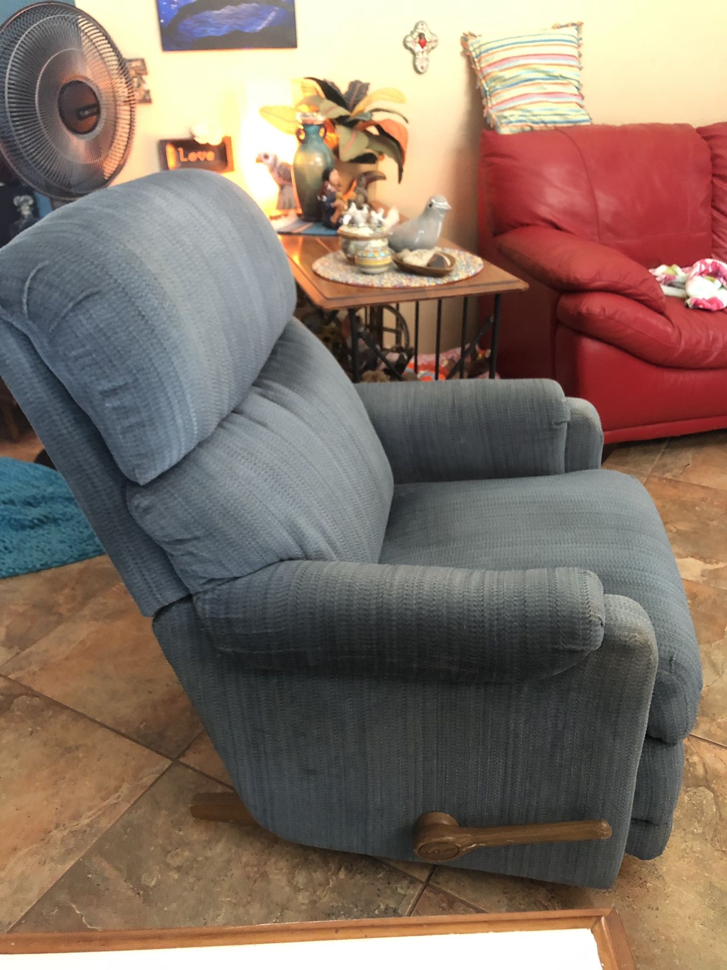 Lazyboy chair for Sale in Chandler, AZ OfferUp