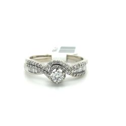 14kt White Gold Diamond Engagement Ring With Bagguettes And Round Center 4.30grams Size 8 1/2 147566 1