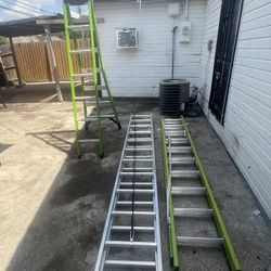 Brand New Ladders 🪜 24 Feet Aluminum 20 Feet Fiberglass 8 Feet King Combo Fiberglass $$350 For All