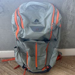 40L Hiking Backpack + Hydration Pouch