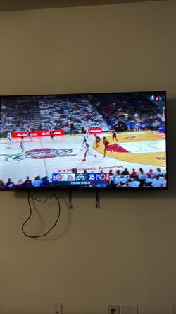 50’ Hisense Roku tv