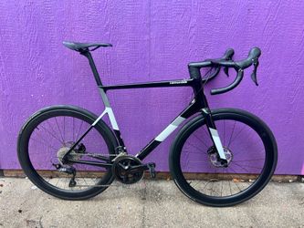 Cannondale SuperSix Evo  2023 Carbon Road Bike Size 58