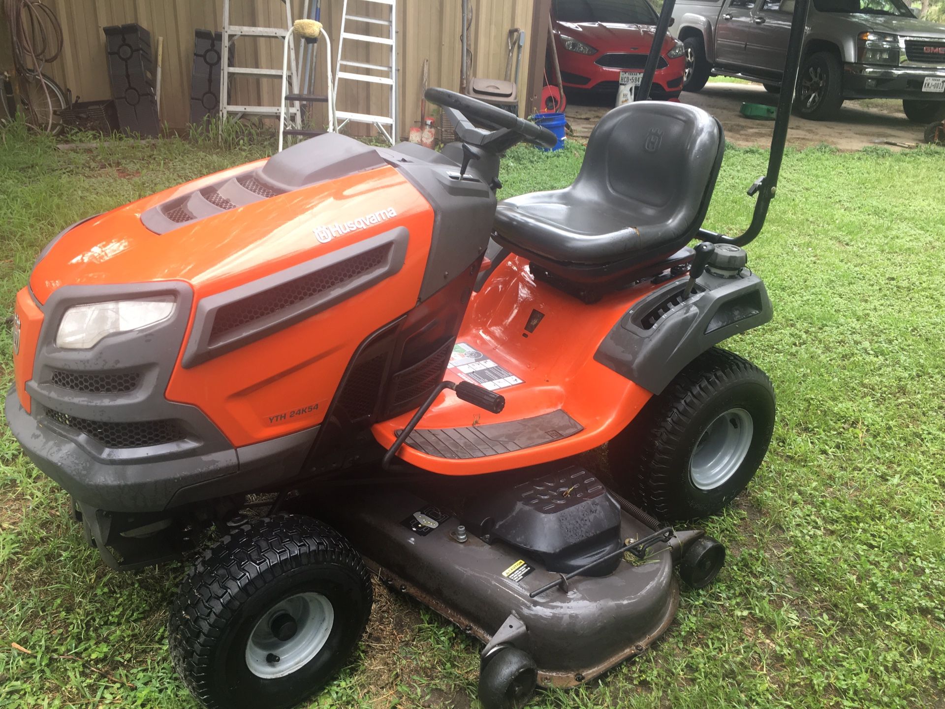 Husqvarna YTH24k54 riding lawn mower for Sale in Paige, TX OfferUp