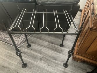 Wine glass cup holder