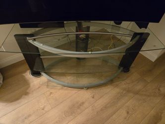 Bell o glass tv stand fits up to 65'