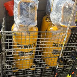 DEWALT 26 Gal. 175 PSI Ultra Quiet Portable Electric Air Compressor