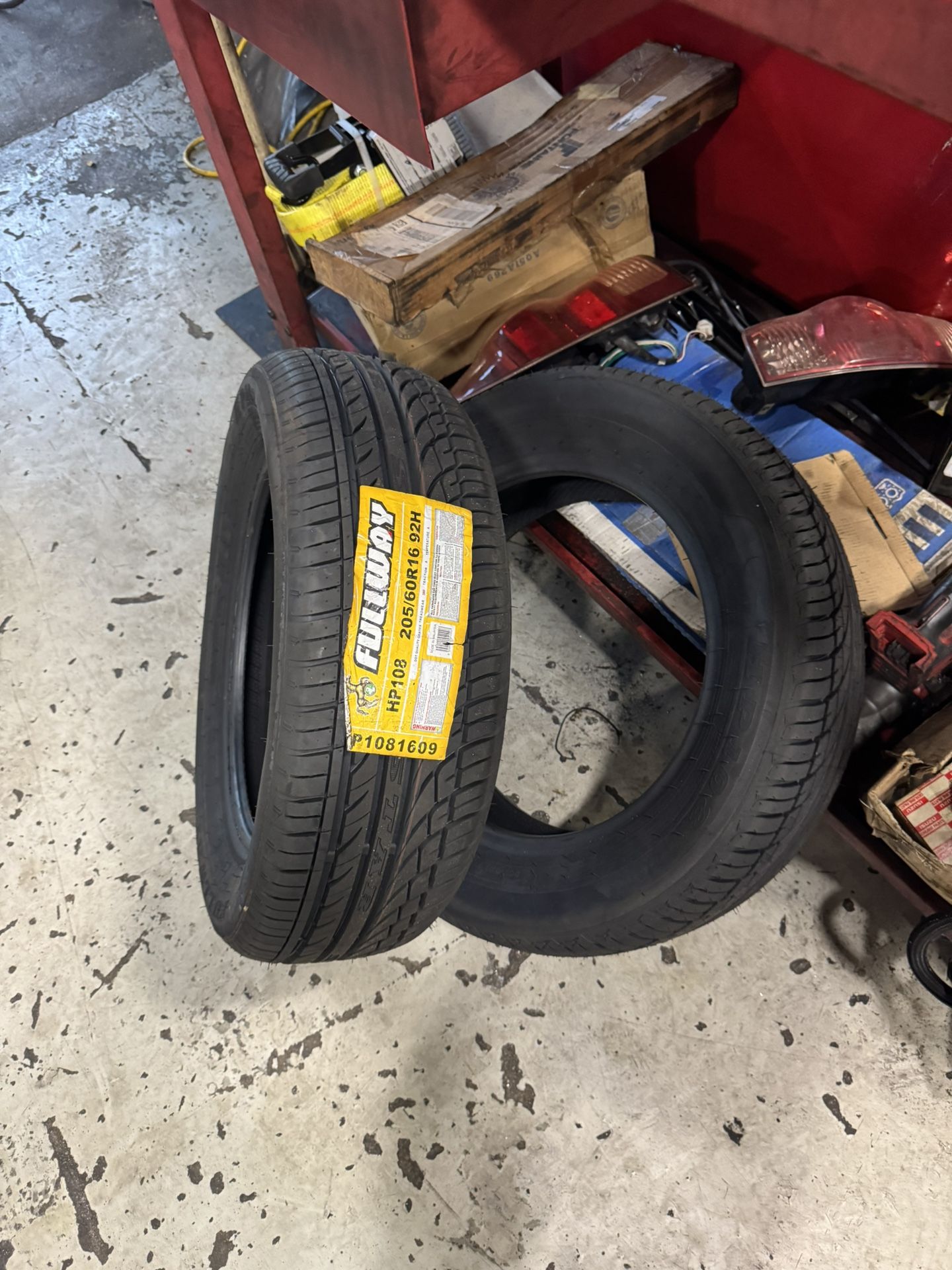 205/60r16