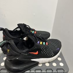 Nike 270