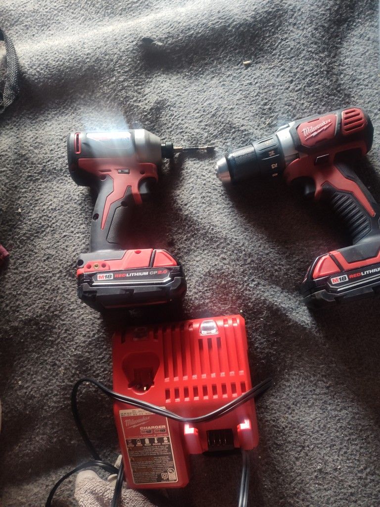 Milwaki 18v M18 Drill And 1/4" Drive Set With Batteries And Charger