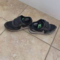 Nike, Boys, 12c $7 Used