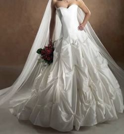 Maggie Sottero wedding dress size 8