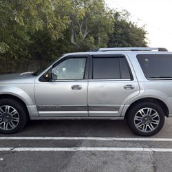 2010 Lincoln Navigator