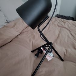 Black Modern Table Desk Lamp