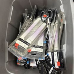 51 NEW Kitchen Knives – Oneida Chef / Bread / Santoku – Bulk Lot