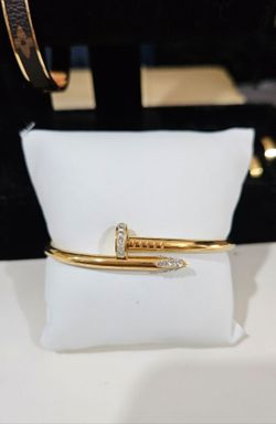 New Braclet Bangel (Jewlery)