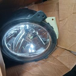 2019 Jeep Wrangler Headlights And 5th Wheel 