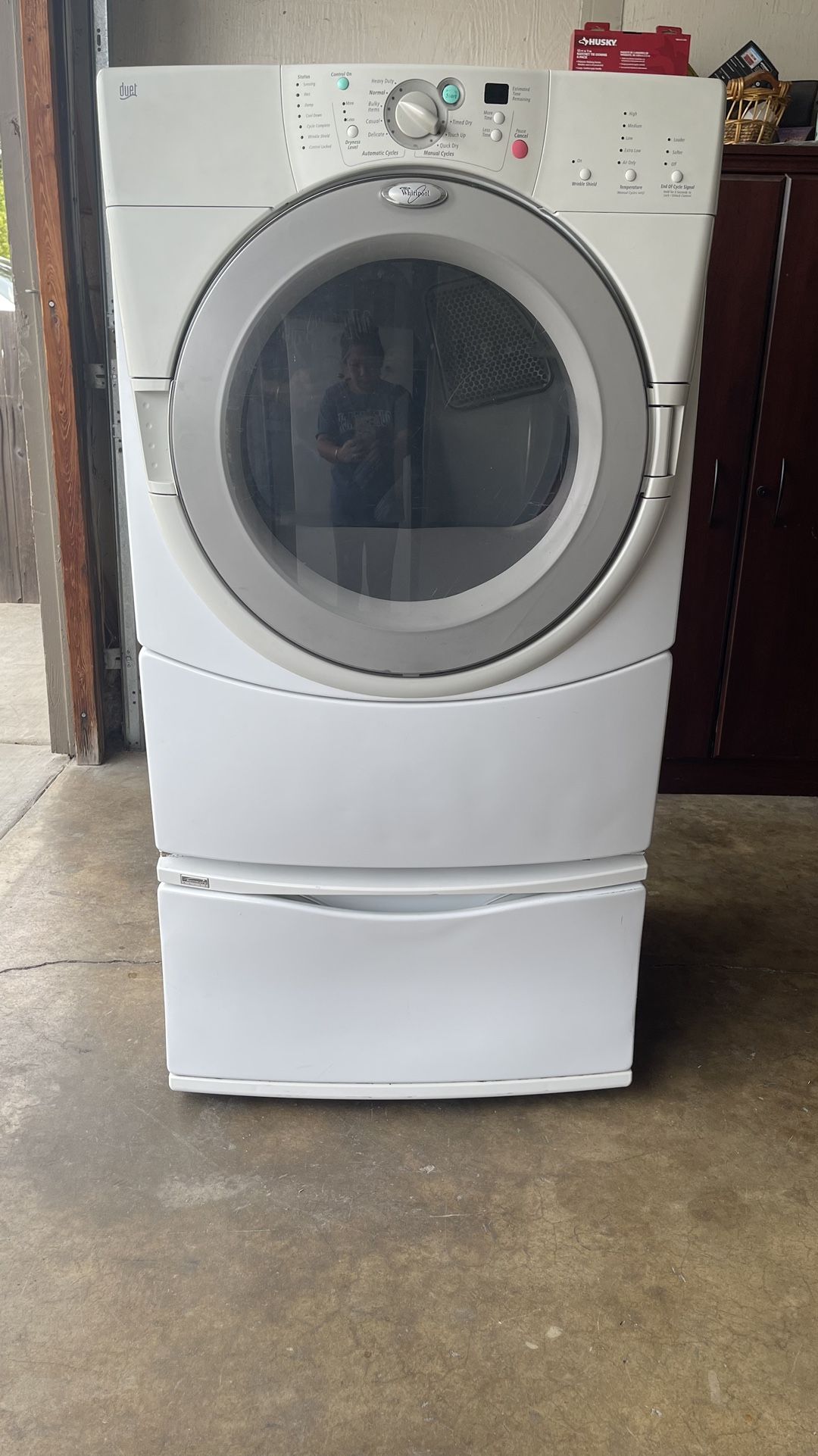 Whirlpool Electric Dryer With Pedestal Working