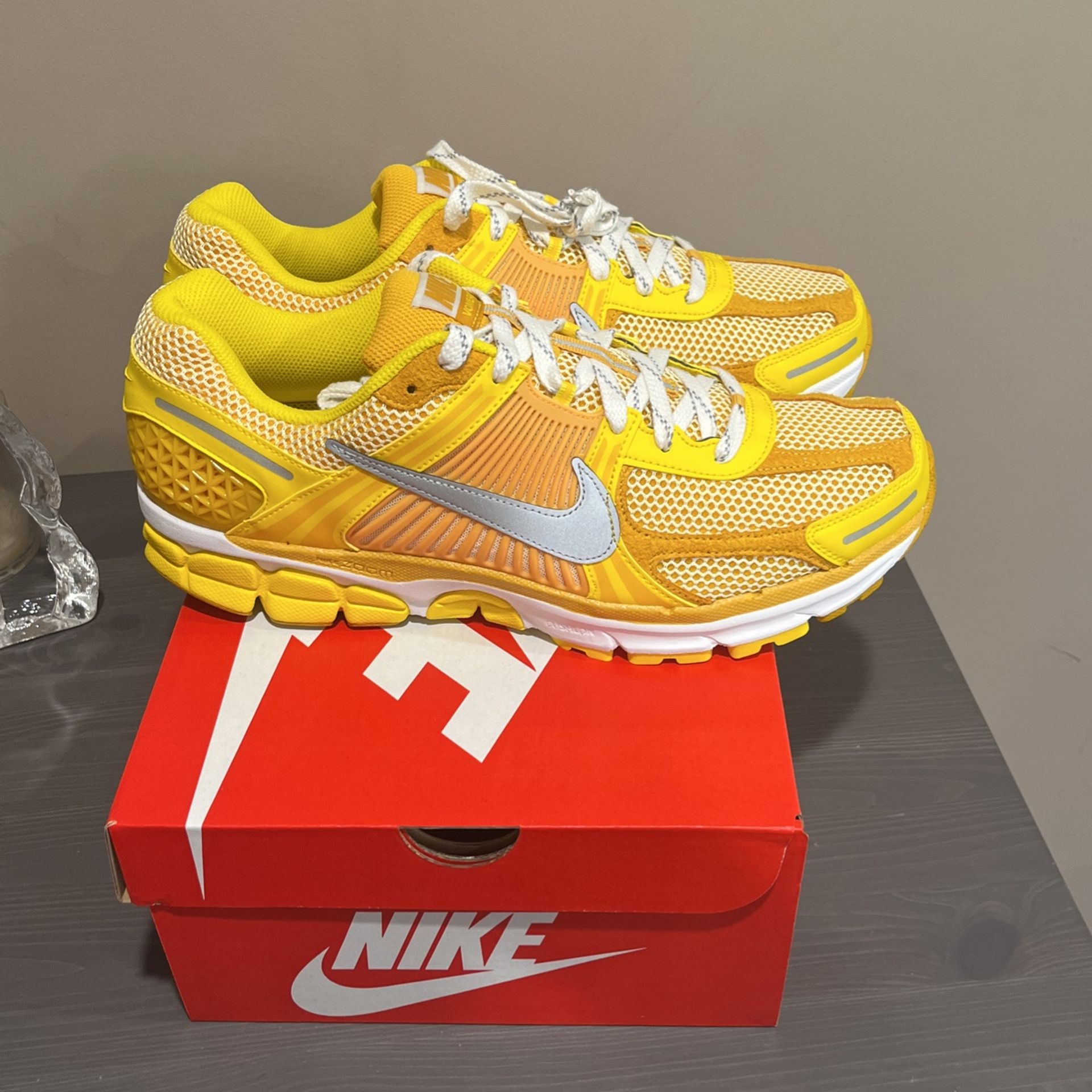 Nike Zoom Vomero 5 “Yellow Ochre”