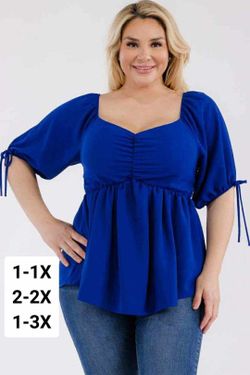 New Women's Top Available In Size 1X 2X And 3X
