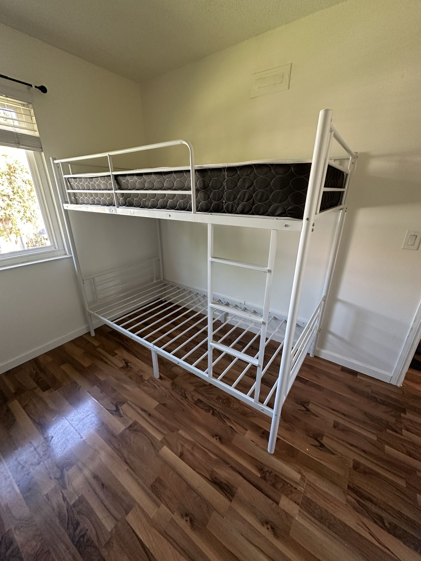 3sets Of Metal Bunk Bed with Mattresses – Twin/Twin