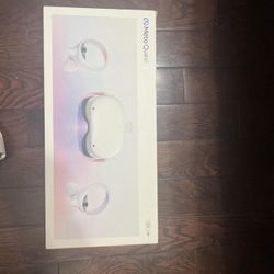 Meta Quest 2 Opened Box 