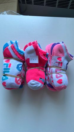 Girls 18 Pairs FILA Socks Size 6-8 OF#17