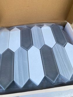 Backsplash tile
