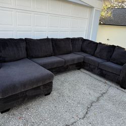 Black Sectional Sofa – Deep Cleaned & Delivery Available 🚚✨