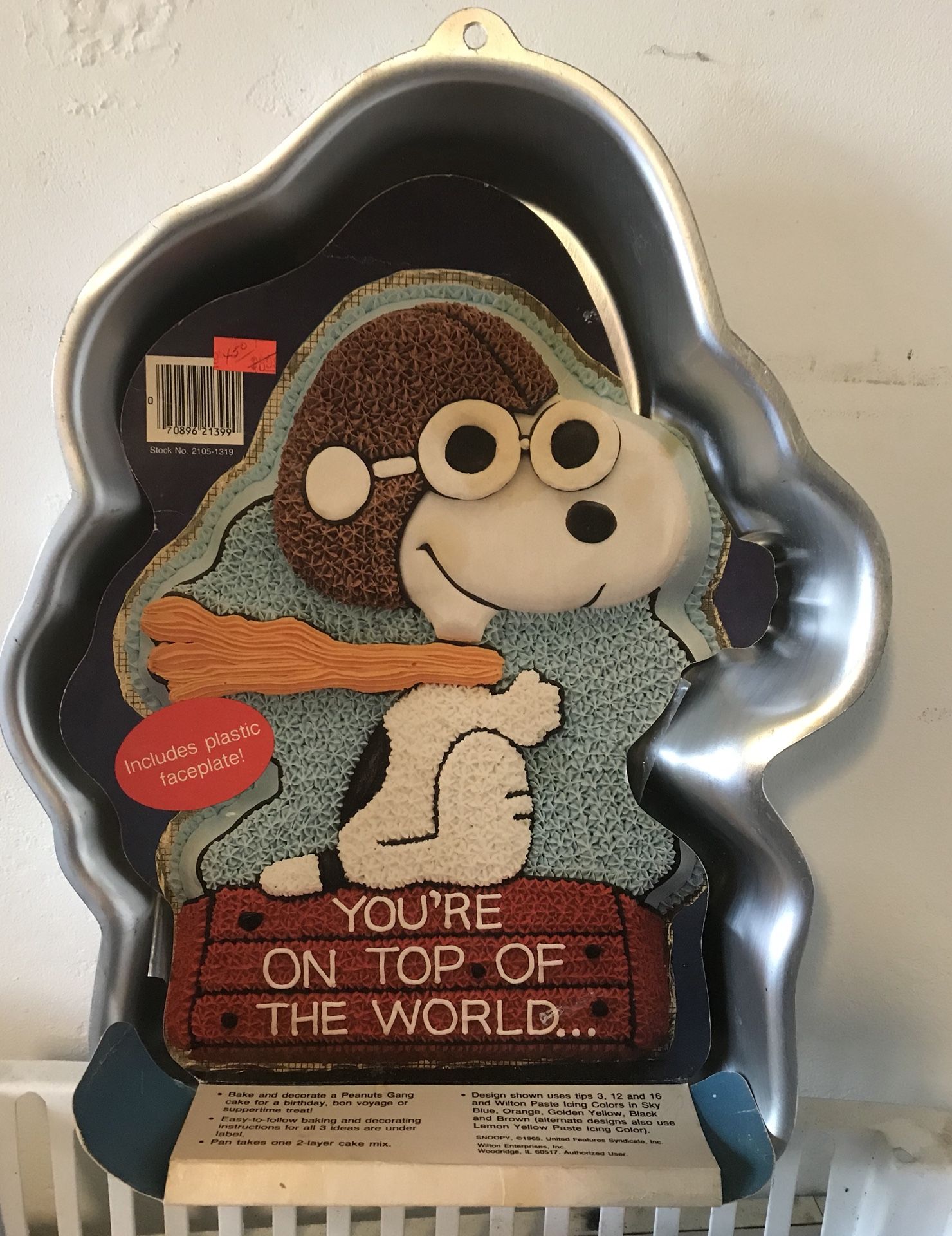 Snoopy Red Baron cake pan